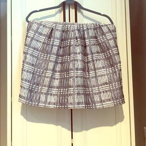 Silver and White Small Skirt